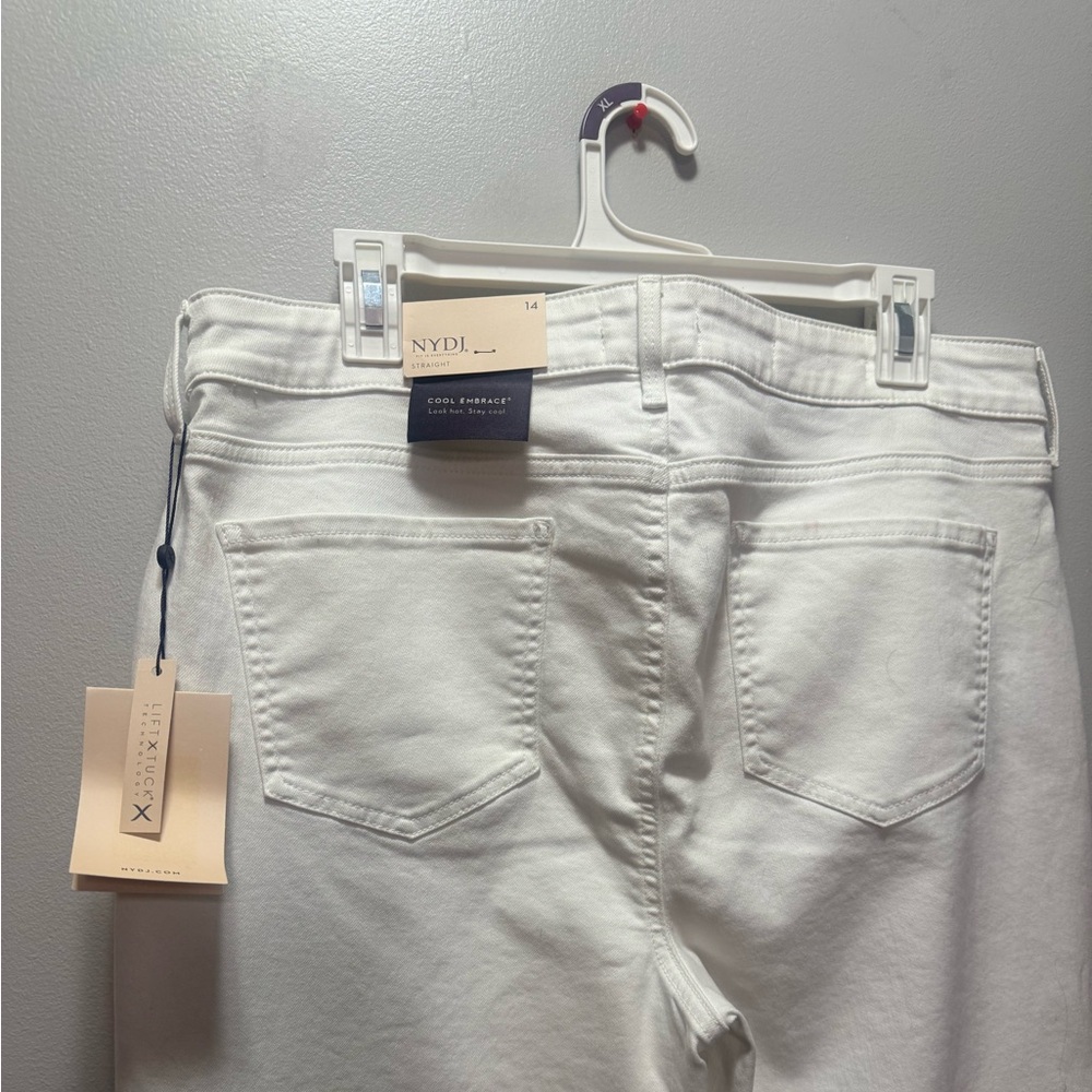 Women’s Jeans - Picture 8 of 8